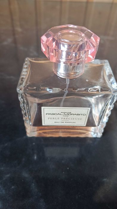 FLAKONIKI na perfumy sprzedam