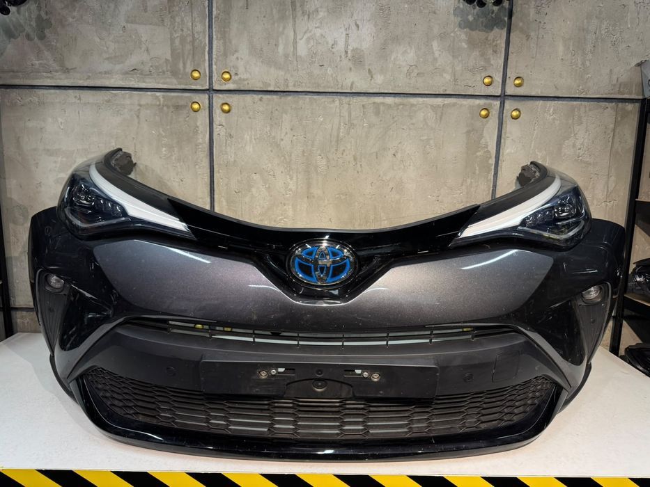 Toyota C-HR 2019 2020 2021 2022 2023 передній бампер в зборі + Full LED фари оригінал Європа