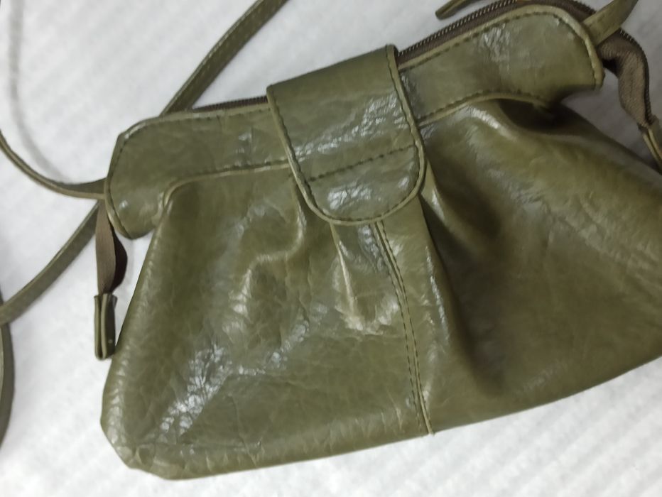 Sg Zielona khaki mała torebka na długim pasku listonoszka