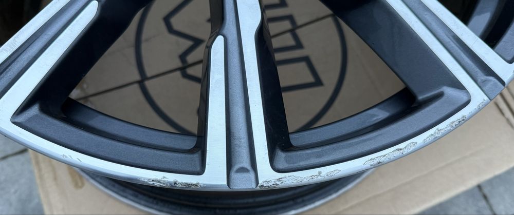 Oryginał Felgi Bmw 20" 9J ET35 X3 G01 X4 G02 X5 G05 X6 G06 czujniki