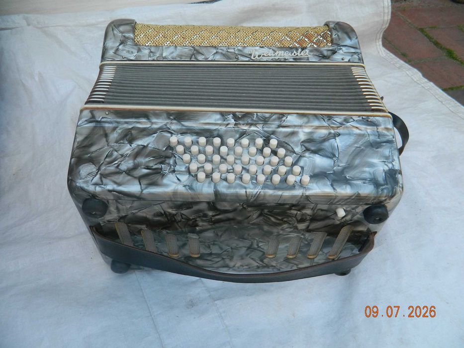Akordeon weltmaister 40