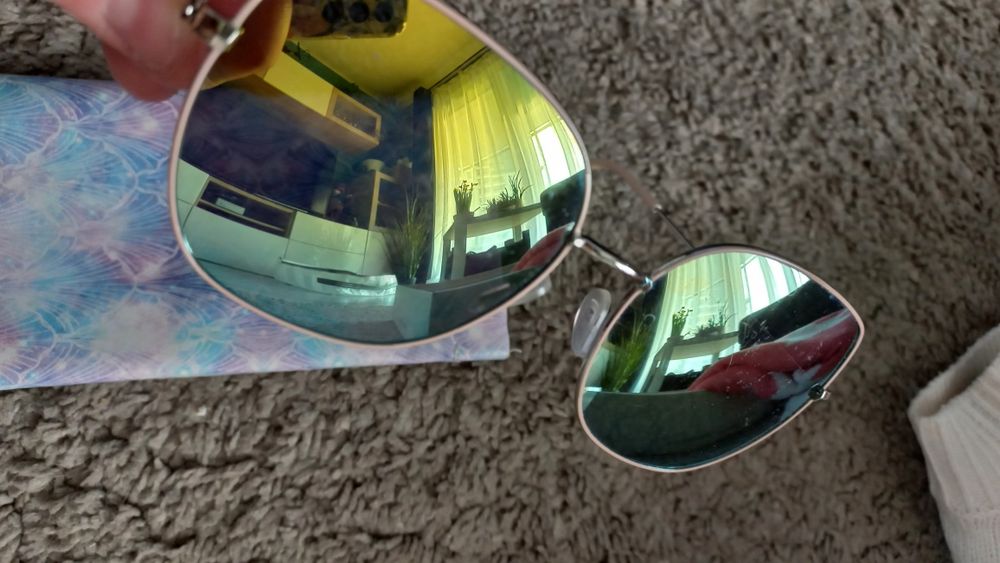 Okulary bershka pokrowiec