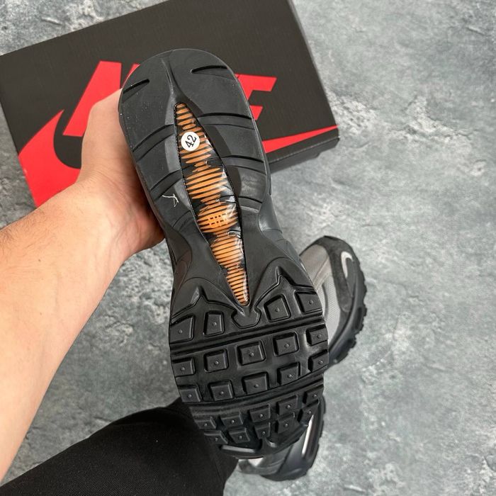 Nike Air Max Shox Dark grey/orange