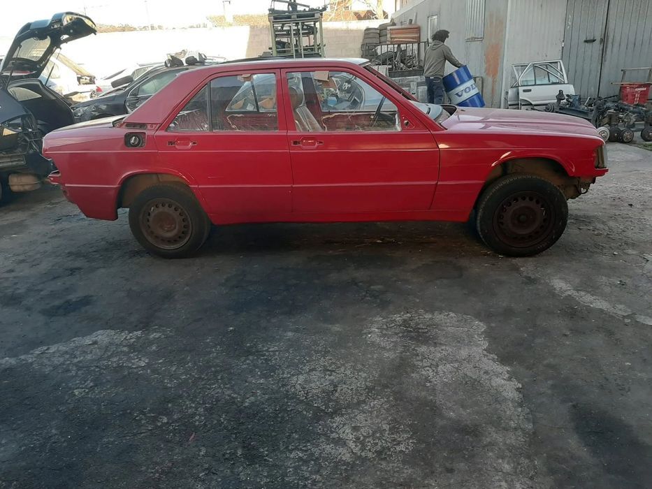 Mercedes 190 para peças