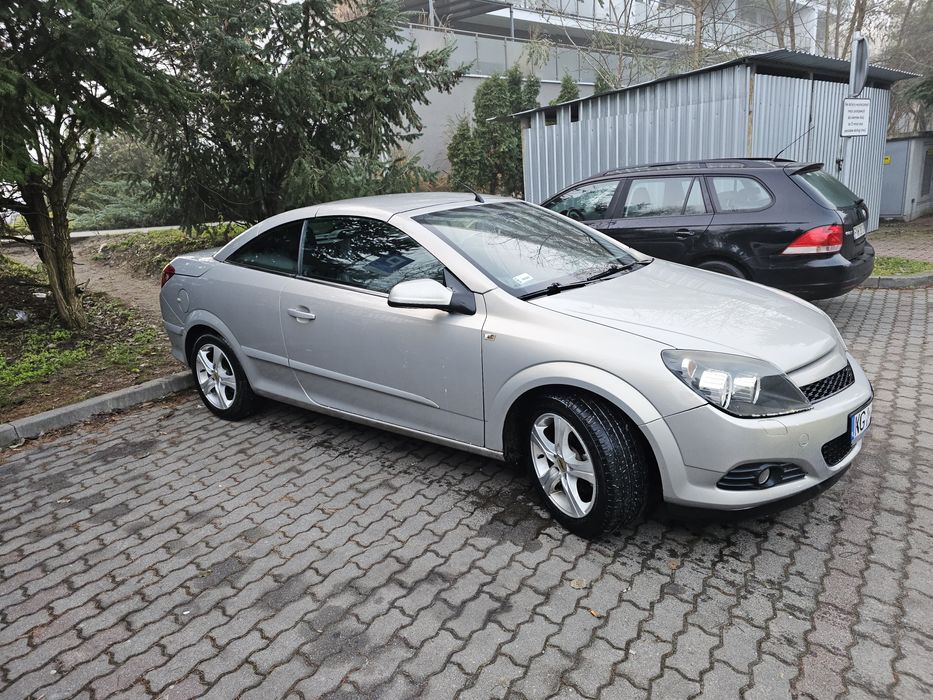Opel Astra H twintop benzyna 140km