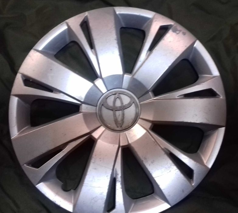 Колпак TOYOTA R16