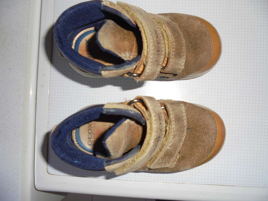 botas de menina da marca GEOX práticas