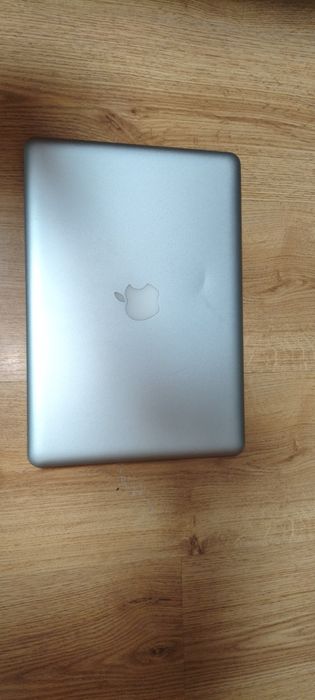 MacBook 13дюймів