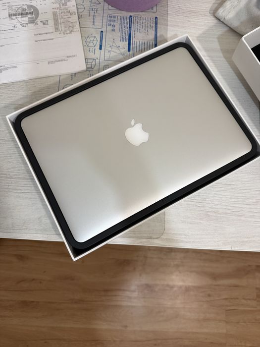Macbook air laptop