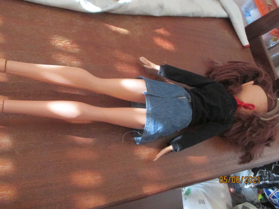 Boneca comprida com 80 cms