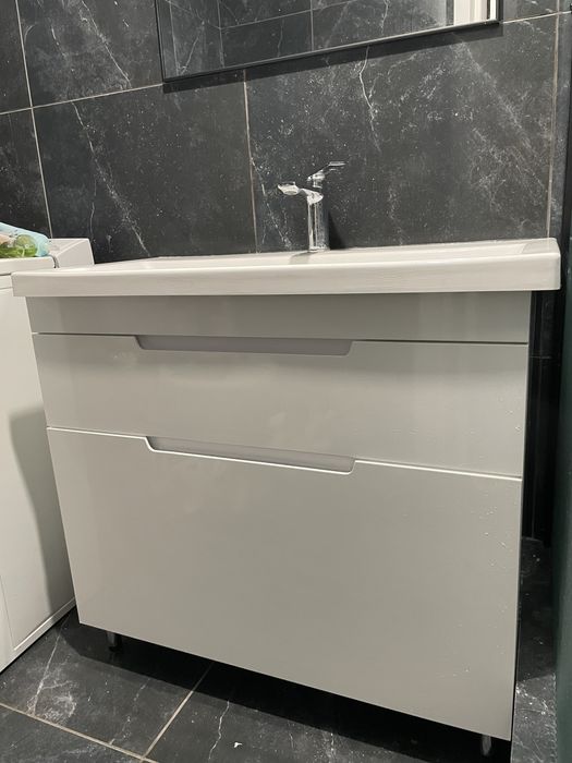 Умивальник з тумбою