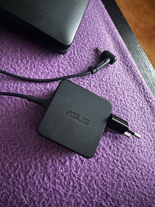 Computador ASUS F553M