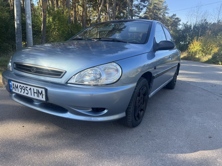 КIA Rio PS 2002