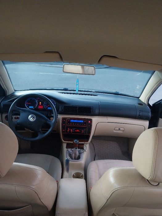 Vw Passat b5  1.9 130cv foto 4