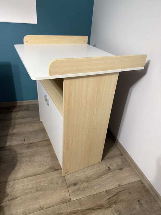 Przewijak wolnostojący z komodą