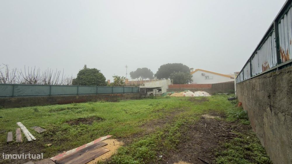 Terreno, Charneca de Caparica e Sobreda