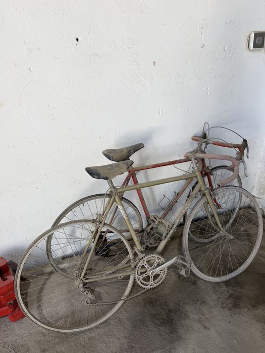 2 Bicicletas de Estrada Antigas / Vintage – Para Restaurar
