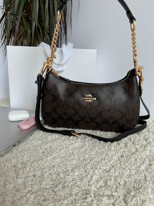 Жіноча сумка Coach коричнева сумка через плече багет монограм