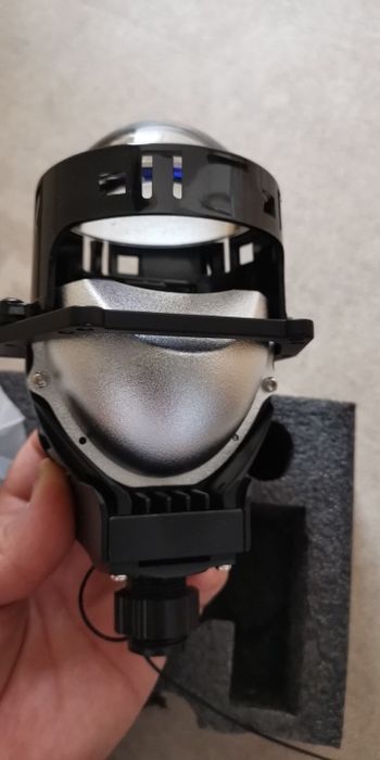 Bi-led лінзи 12-24 v з lazerom sanvi ronan