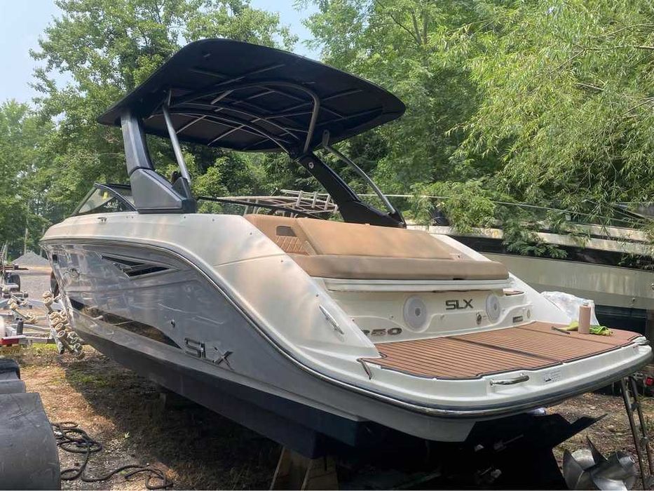 Sea Ray 250 SLX 2016 | MerCruiser 6.2 MPI | Bravo III | USA | PolmarineExperts