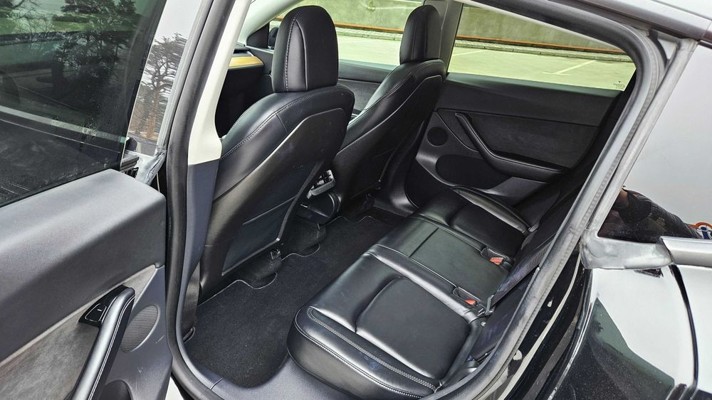 Tesla Model Y Long Range Dual Motor