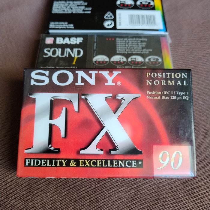 Аудіо касети Basf і Sony