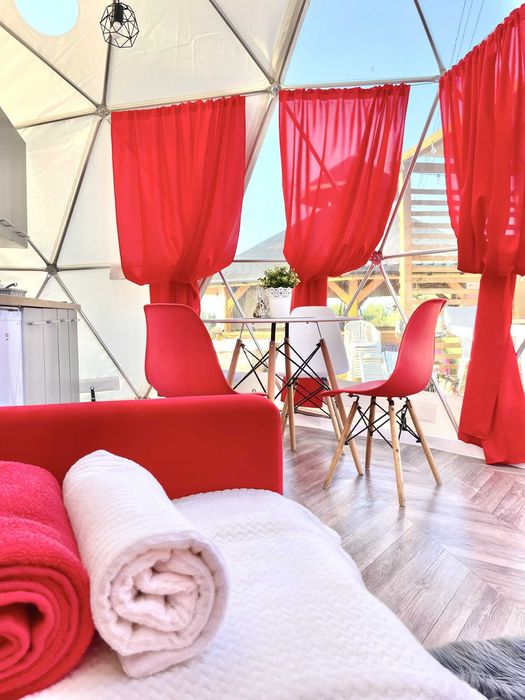 Domek z prywatnym jacuzzi + SPA, BASEN, PLACE ZABAW, ROWERY, BOISKA