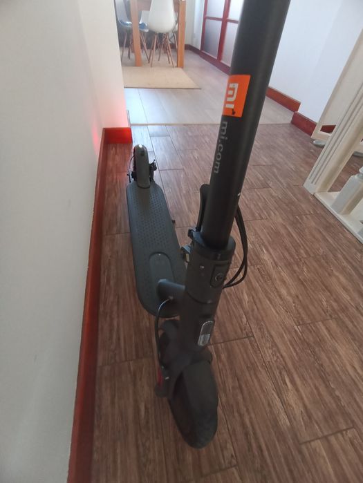 Електросамокат Xiaomi Mi Electric Scooter 2 black