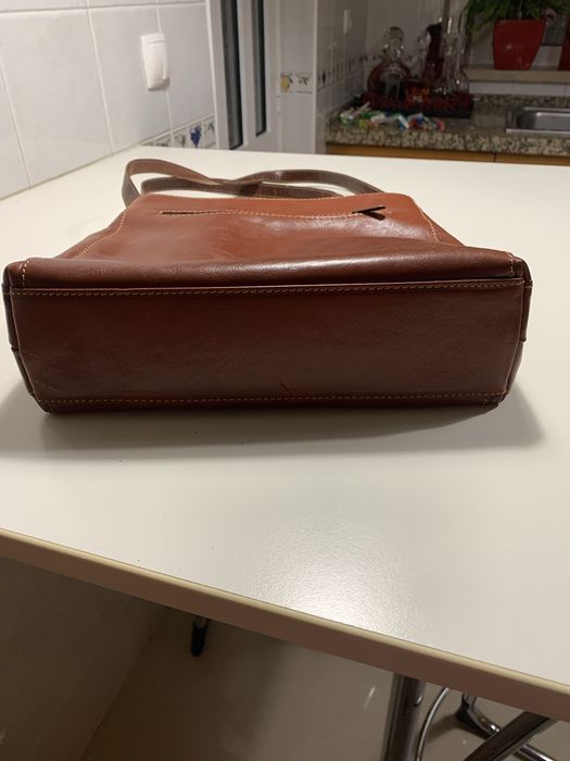 Mala castanha em pele conte di cavour