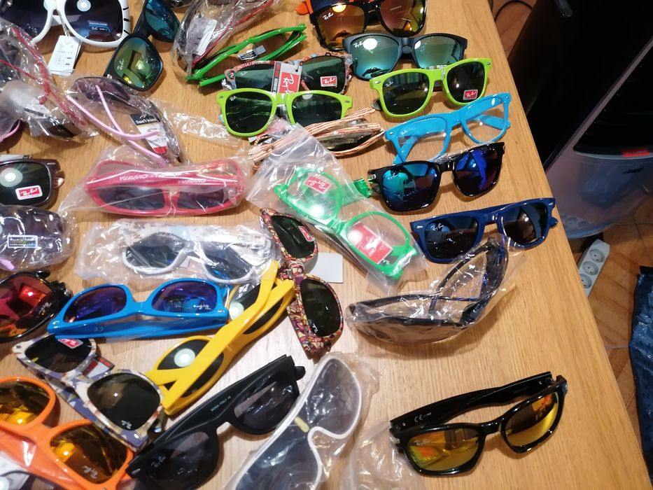 Vendo  óculos de sol novos