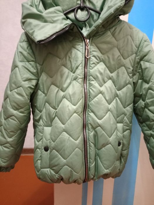 Продам куртку деми