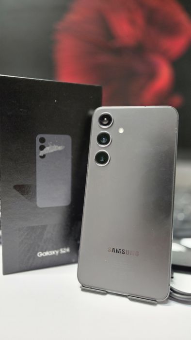 Samsung S24 8/256Gb, Офіційний