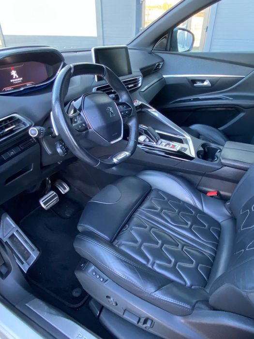 Aвтомобіль PEGEOT GTLine 5008