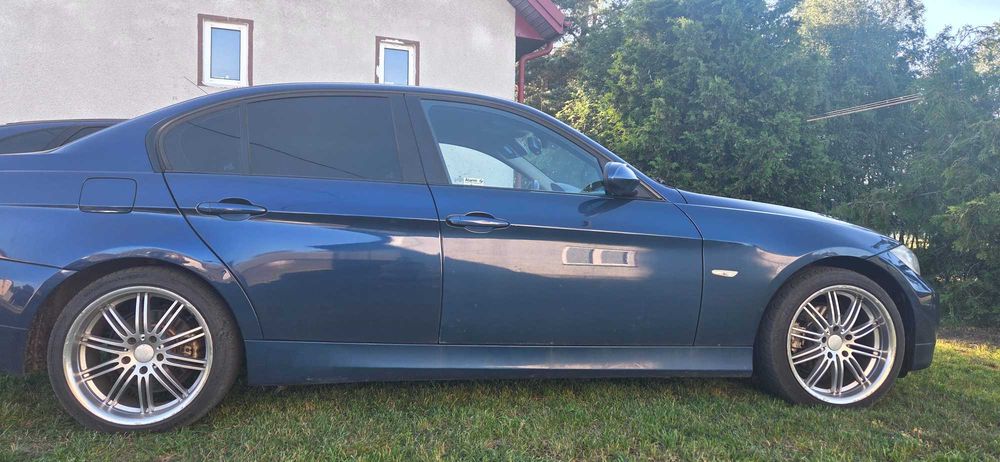 Samochody BMW E90