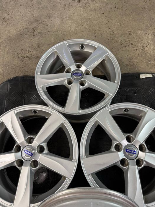 Легкосплавні диски Volvo V50 R16  5*108mm