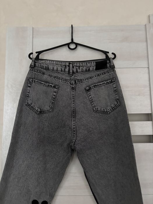 Джинси МОМ від Zara