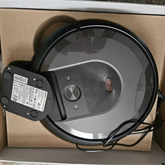 Odkurzacz IRobot Roomba i7