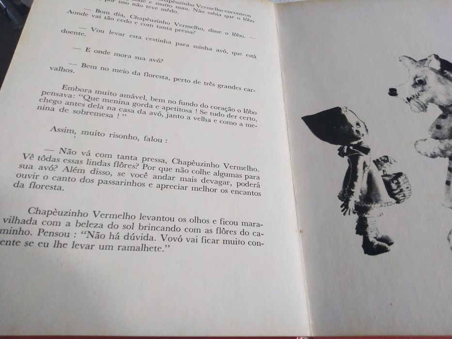 Livro infantil , Chapéuzinho Vermelho, dos Irmãos Grimm, antigo