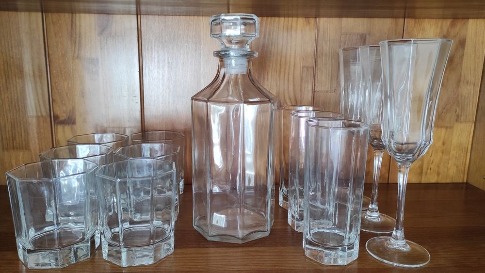 Crystal Set: Bottle + Assorted Glasses + Ice Bucket426579048373299204