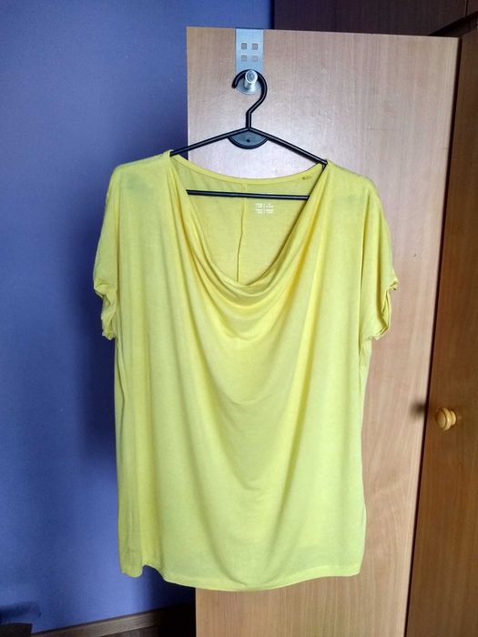 Śliczna bluzeczka, dekolt woda, Esmara, rozmiar 44