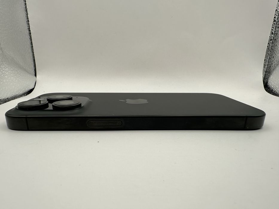 iPhone 15 pro 256 gb czarny 87% kondycja bardzo ładny