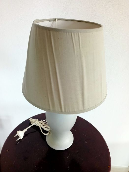Lampka nocna jasno szara