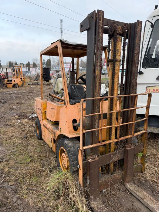 Wózek Widłowy Bułgar  2szt. 4800/szt.