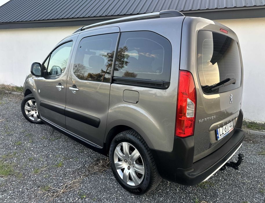 PEUGEOT PARTNER TEPEE 1.6 Benzyna Klimatronic Tempomat Hak ZADBANY !
