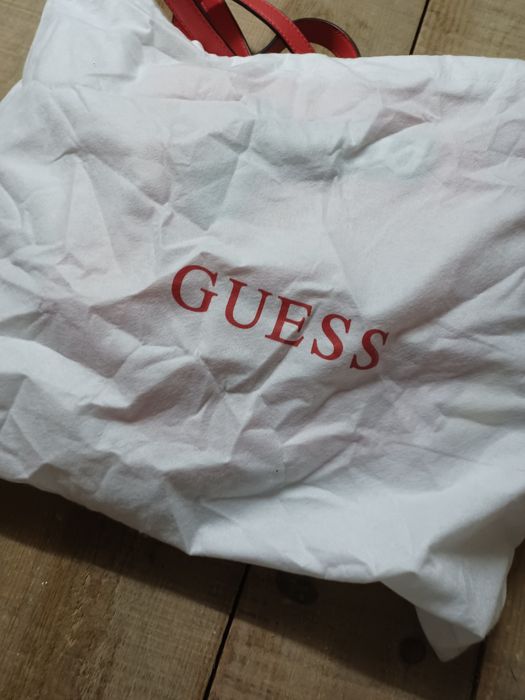 Mala guess cor vermelha