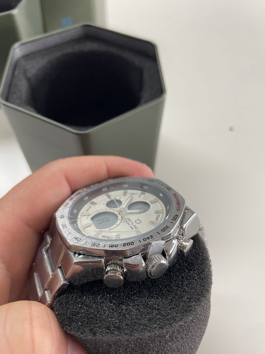 Relógio Skyline USA Dual-Time 30M