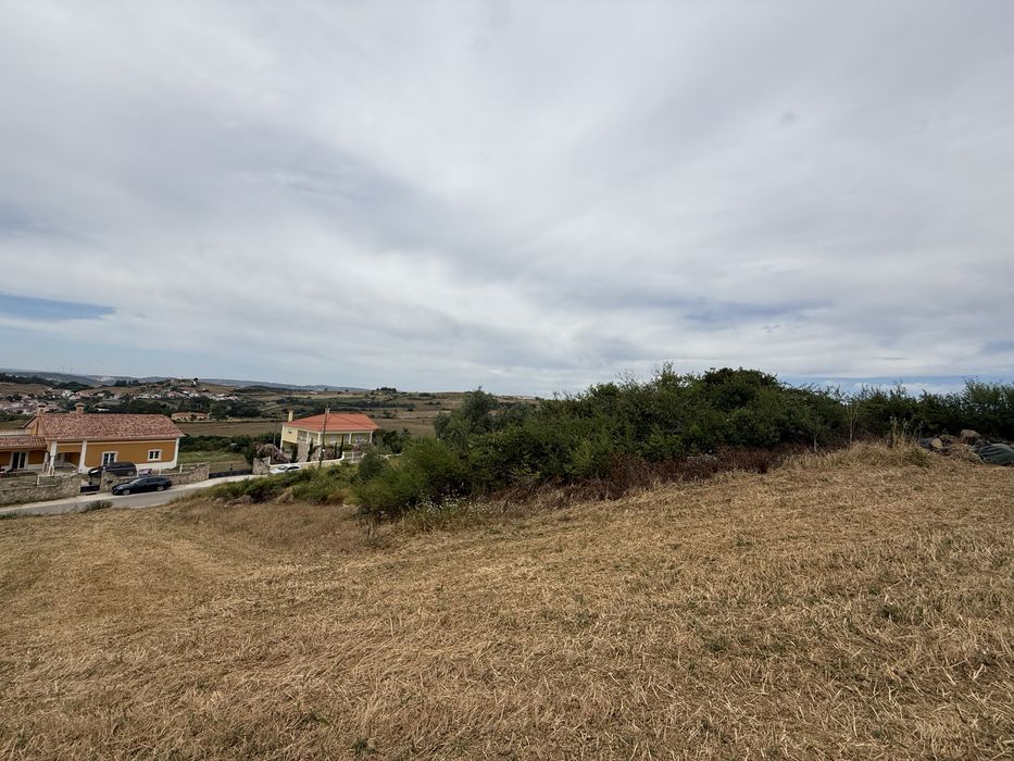 Terreno Urbano a 7 minutos de Sobral Monte Agraço