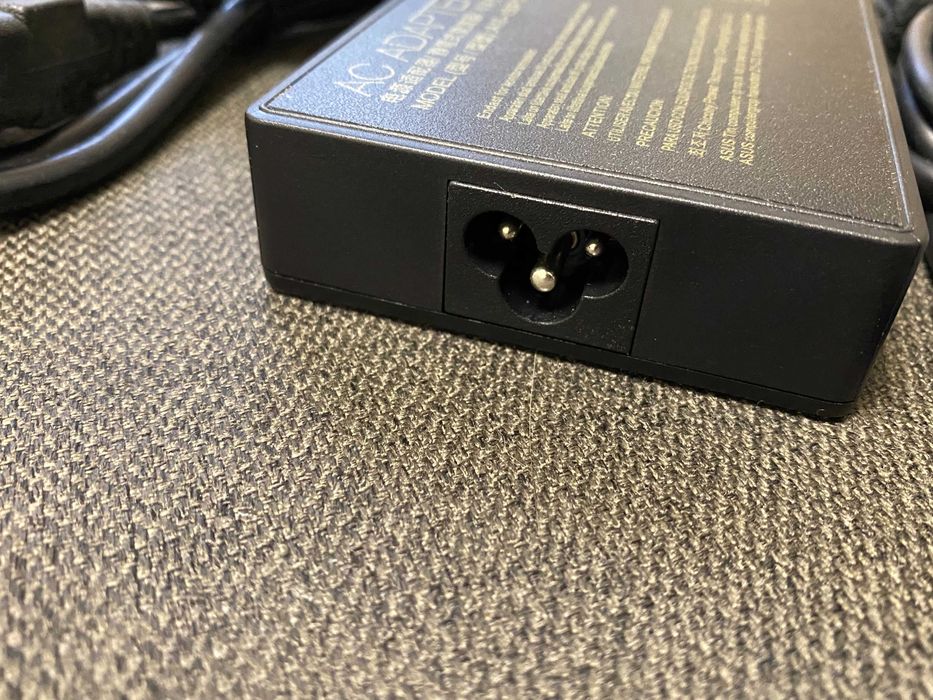 Блок живлення для ноутбука Asus 20V 7.5A (6.0*3.7) 150W