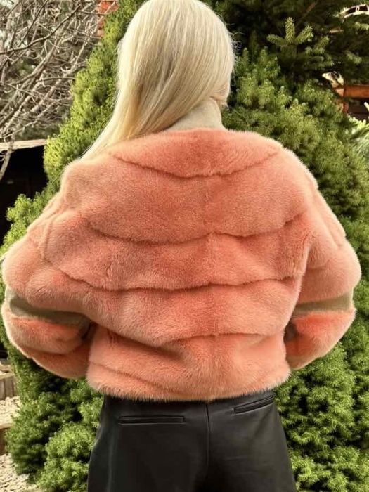 Норковая шубка бомбер Max Mara Italy.