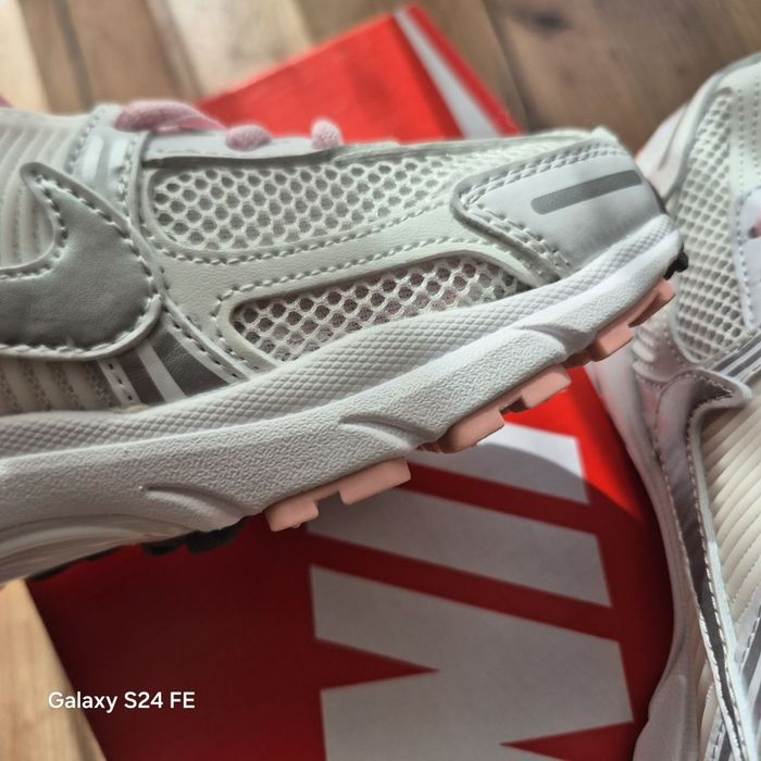 НОВІ‼️Nike Zoom Vomero 5 white / жіночі кросівки найк  37 38 39 40 41